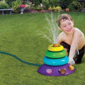 inflatable-ring-toss-sprinkler